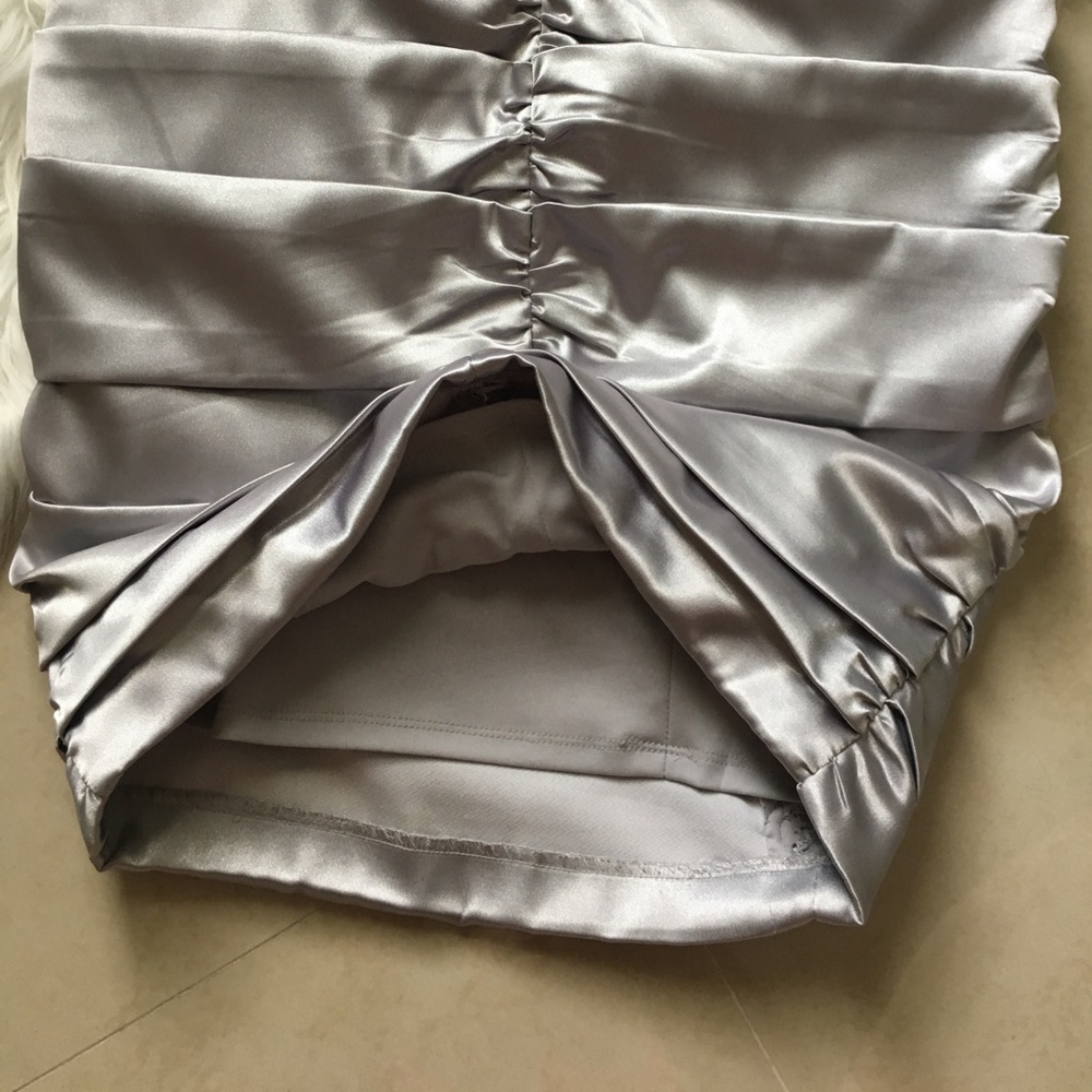 Dress - Picture 4 of 8